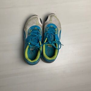 Blue puma shoes size 8.5 women’s